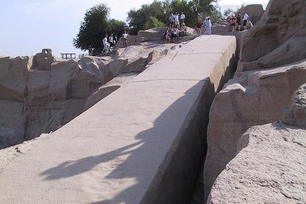 Egypte 2001 Unfinished obelisk Egypte 2001 Unfinished obelisk