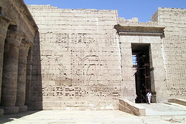 Egypte 2001 Userat tempel Luxor Egypte 2001 Userat tempel Luxor