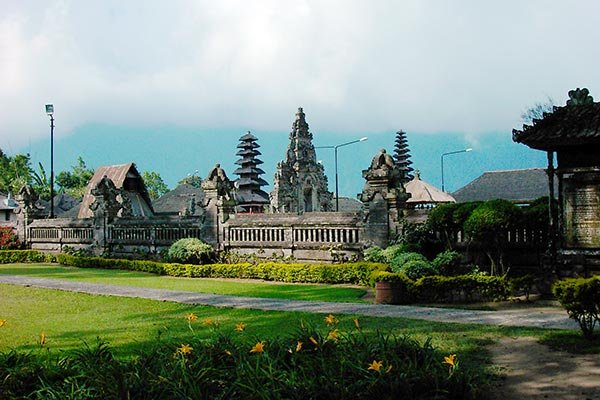 Java Bali 2003 Pura Ulun Danu Bratan tempelcomplex Java Bali 2003 Pura Ulun Danu Bratan tempelcomplex