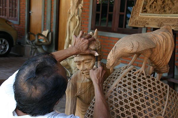 Java-Bali-2007-Wahana-Giri-Gianyar-houtsnijwerk Peru 2005 Fuenta Inca